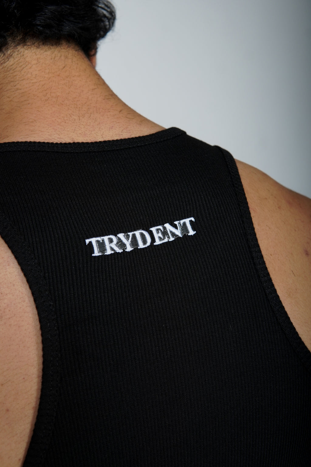 Trydent Signature Vest - Black